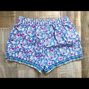 EUC Vineyard Vines Shorts- Size M